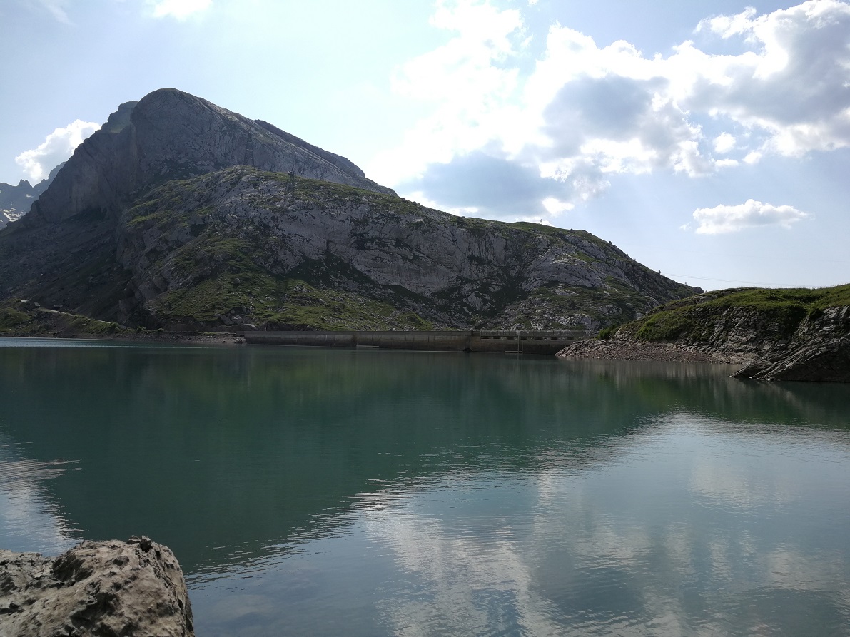 Lac de Sénin / Sanetschsee image 2